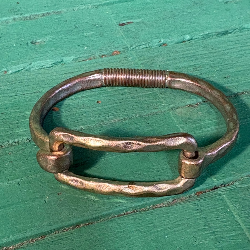 Hammered Metal Link Bracelet in Antique Silver